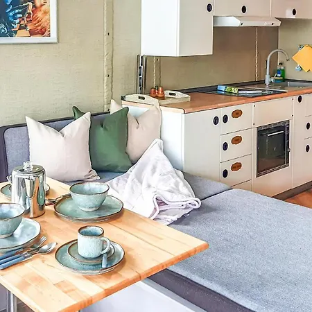 Hotel en barco 2 Bedroom Gorgeous Ship In Havelsee Kutzkow