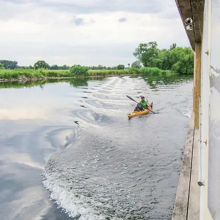 Ботель 2 Bedroom Gorgeous Ship In Havelsee 4*