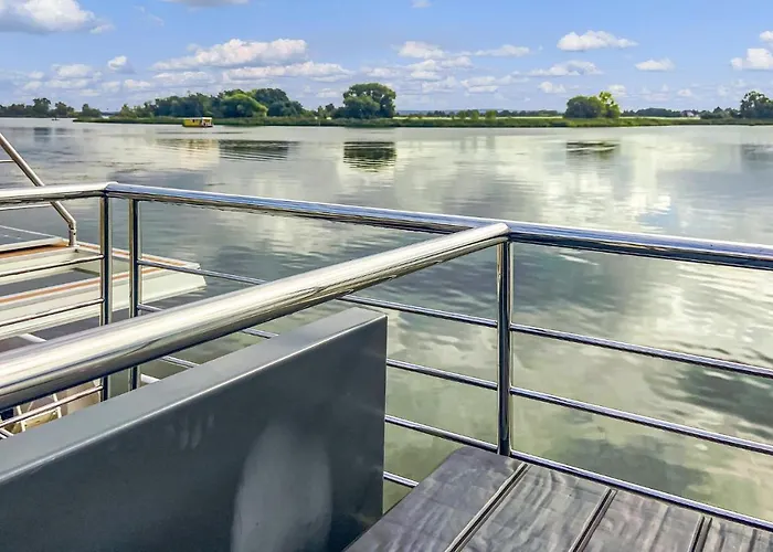 2 Bedroom Gorgeous Ship In Havelsee Kutzkow